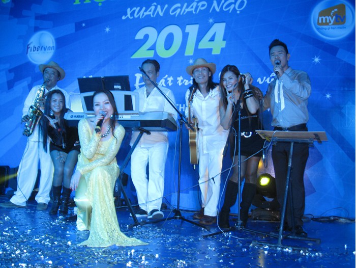 NEW YEAR PARTY VNPT Corp 1.2014